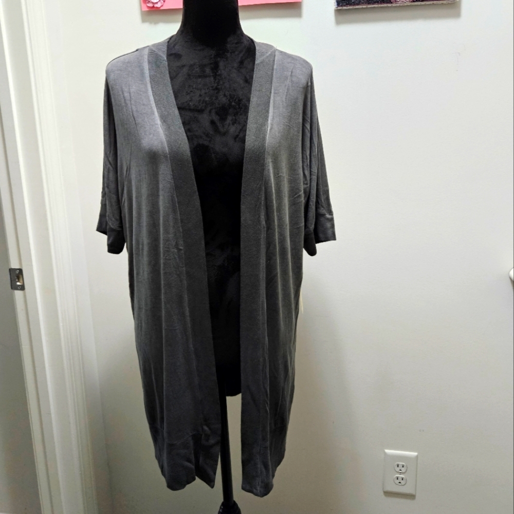 Cyrus Women's Duster NWT